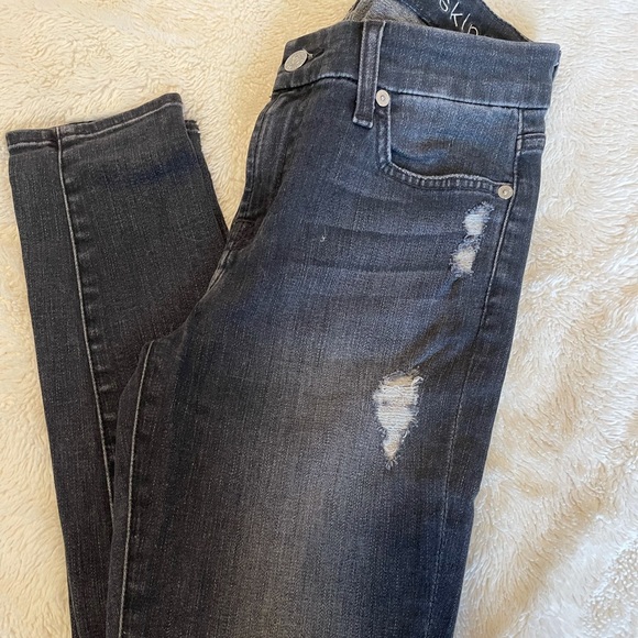 7 for all mankind skinny jeans. NWOT. 25 - Picture 1 of 2